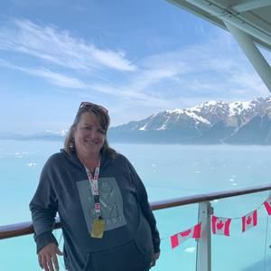 Meet your Posher, Angela